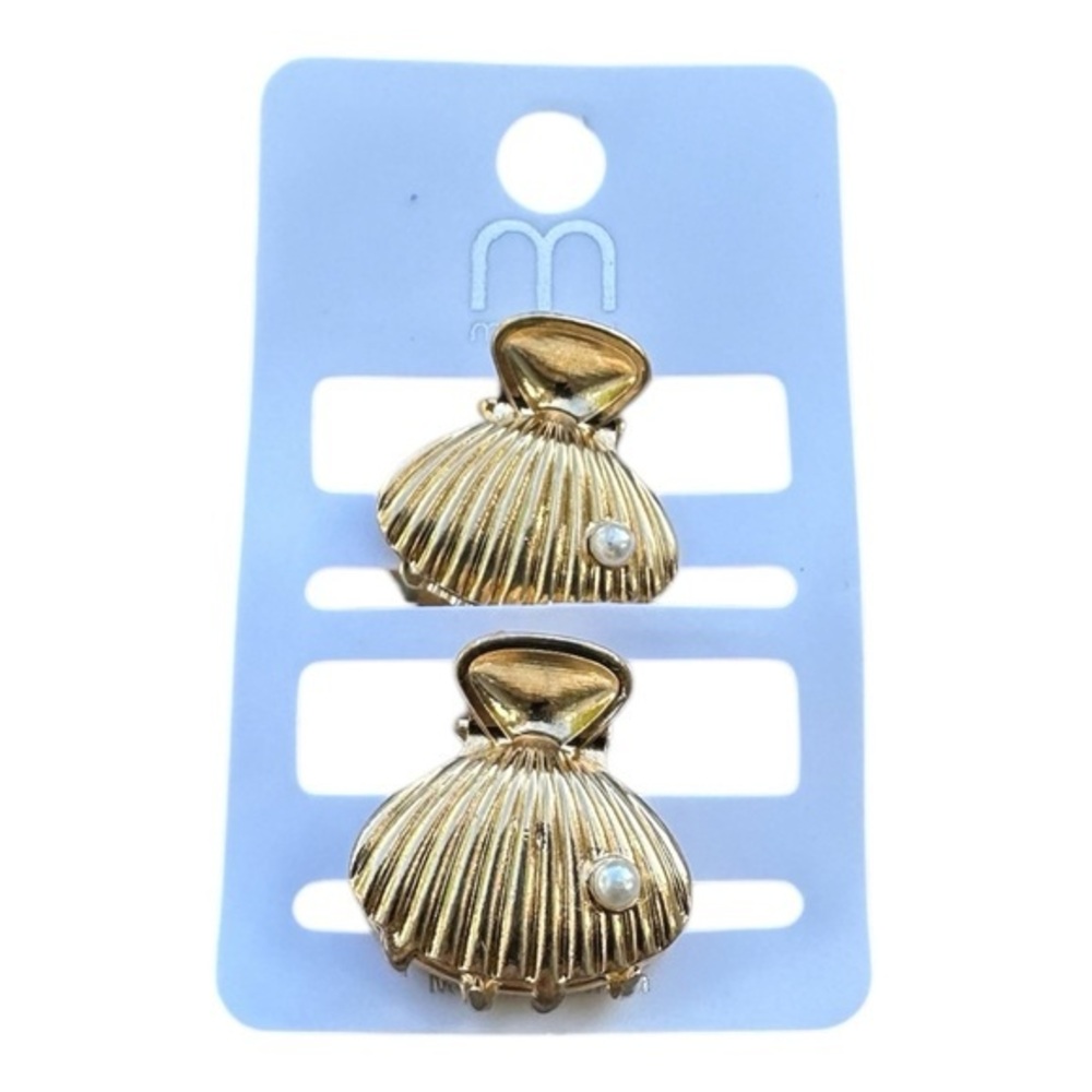 5/$25 Melody Gold Conch Shell Hair Clips
